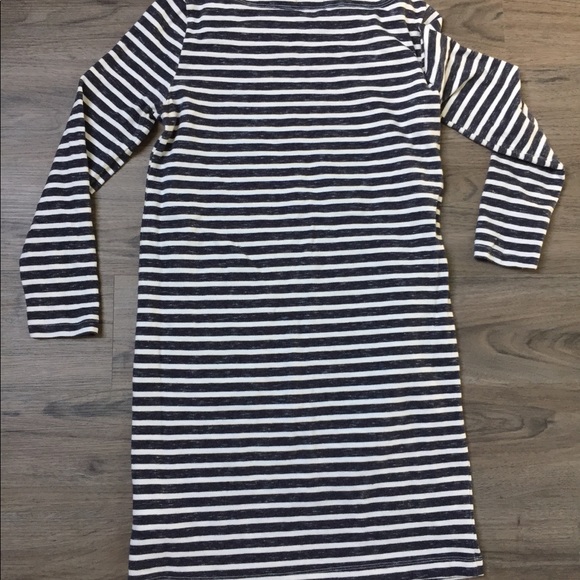 SOLD ❌Gap striped shift dress - Picture 2 of 4